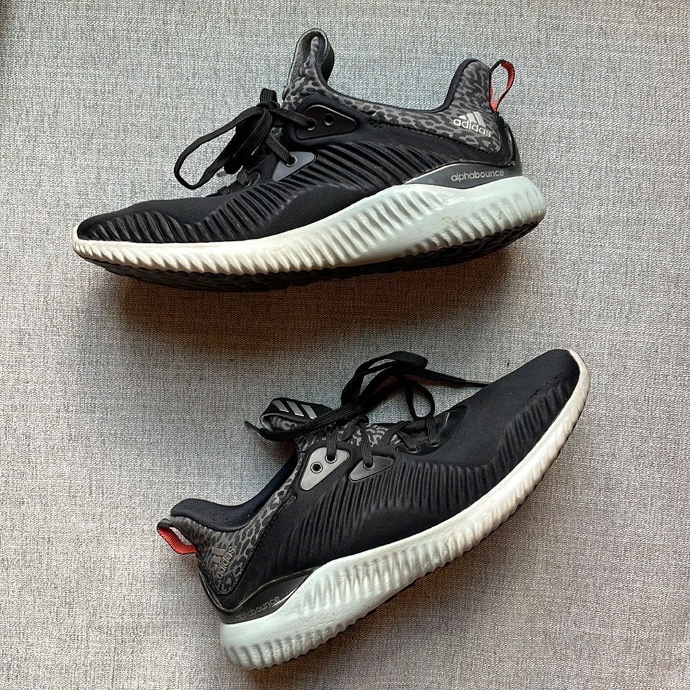 Black Alpha Bounce